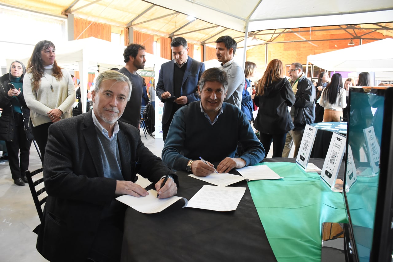 El Municipio de Funes y Junior Achievement capacitarán jóvenes en el ámbito laboral y el mundo financiero